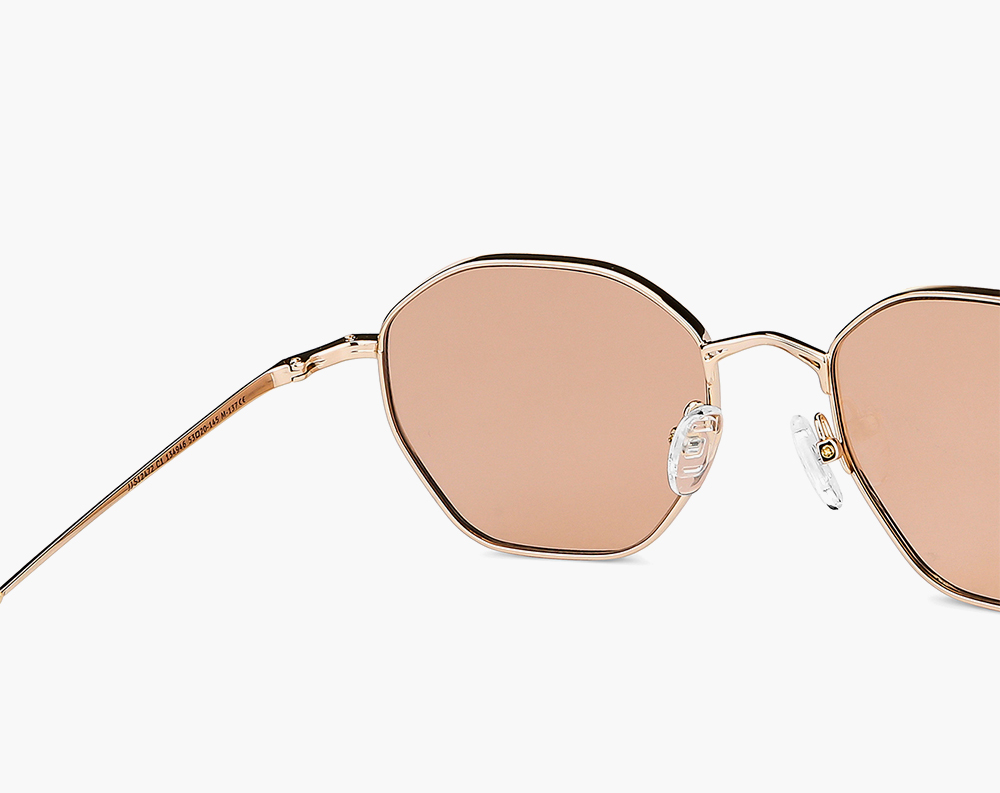 Women orange lens & gold toned sunglasses - Image 4